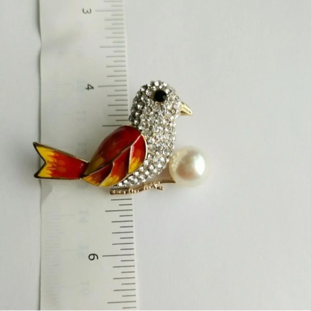 NEW Genuine Freshwater Pearl Crystal and Enamel Bird Brooch